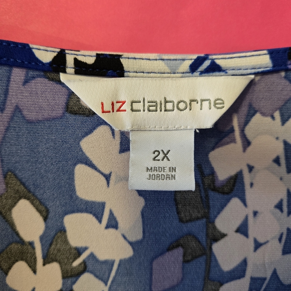 Liz Claiborne Floral V-Neck Blouse - Blue and White Sz 2X - Picture 3 of 4